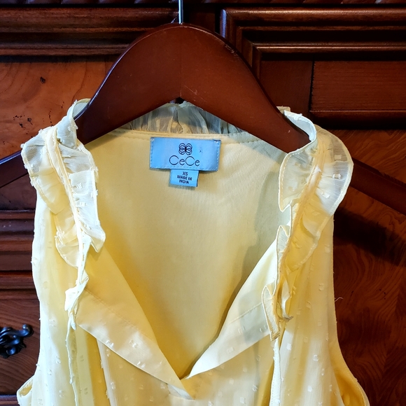 NWT CECE yellow clip dot chiffon top size XS - Picture 6 of 6